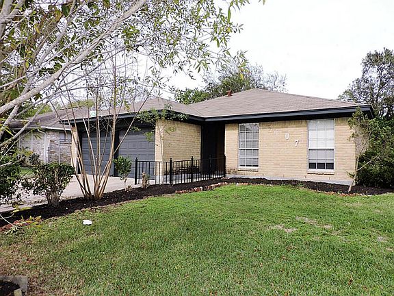 3rd image of 5107 McDermott Dr