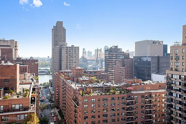 Sold by Corcoran | media 7