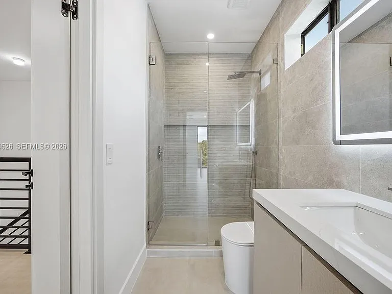 1337 NE 13th Ave #1337 — Photo 40