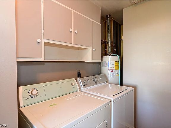 4th image of 15640 Puritas Ave