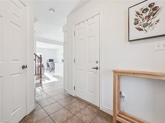 2nd image of 361 Arkell Rd Unit 6