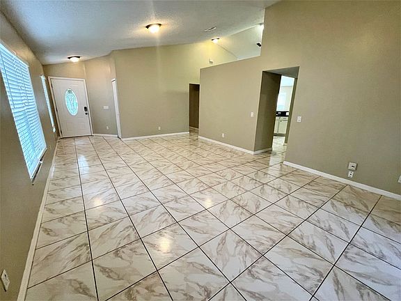2nd image of 4212 Kingbird Ct