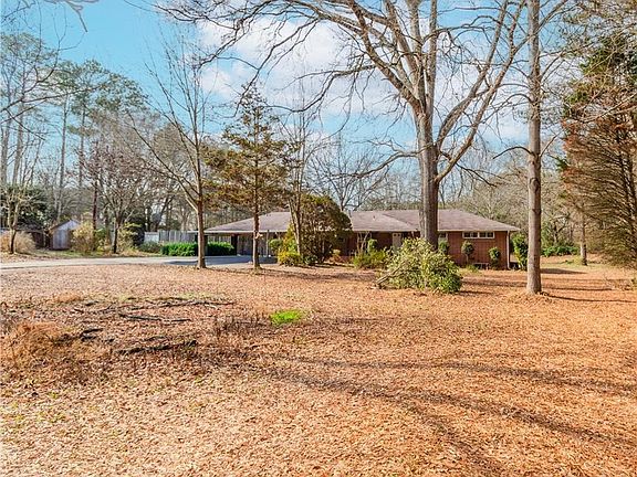 2nd image of 2720 New Macland Rd