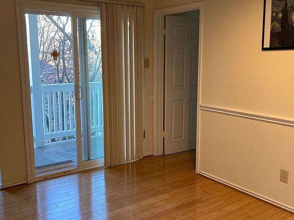 2nd image of 1504 Lincoln Way APT 239