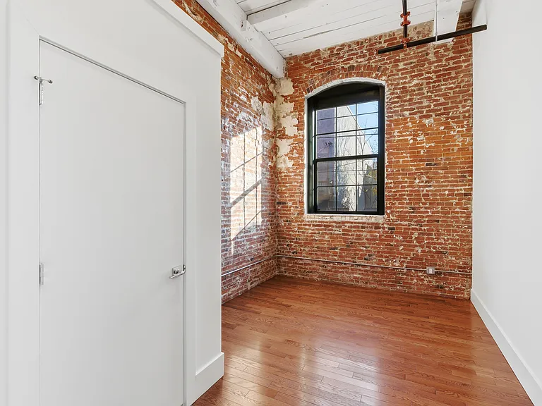1801 N Howard St #205 — Photo 13