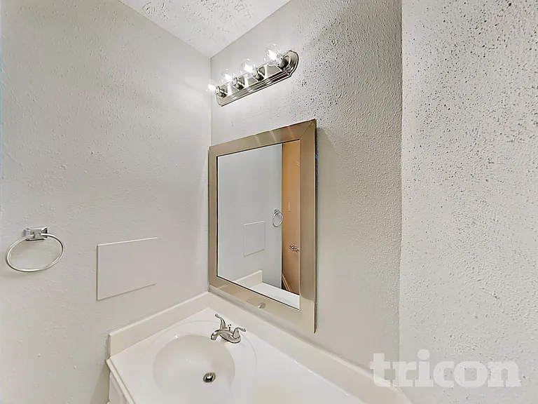 18603 Bridoon Dr — Photo 9
