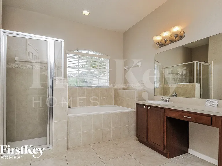 10611 Carloway Hills Dr — Photo 12