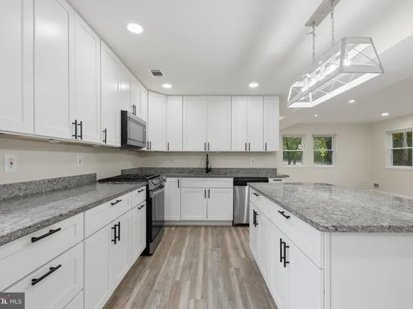 9542 Farewell Rd, Columbia, MD 21045