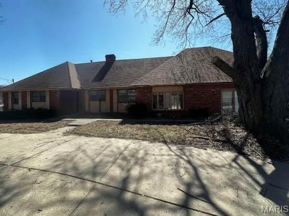 18305 E State Route 78, Independence, MO 64057