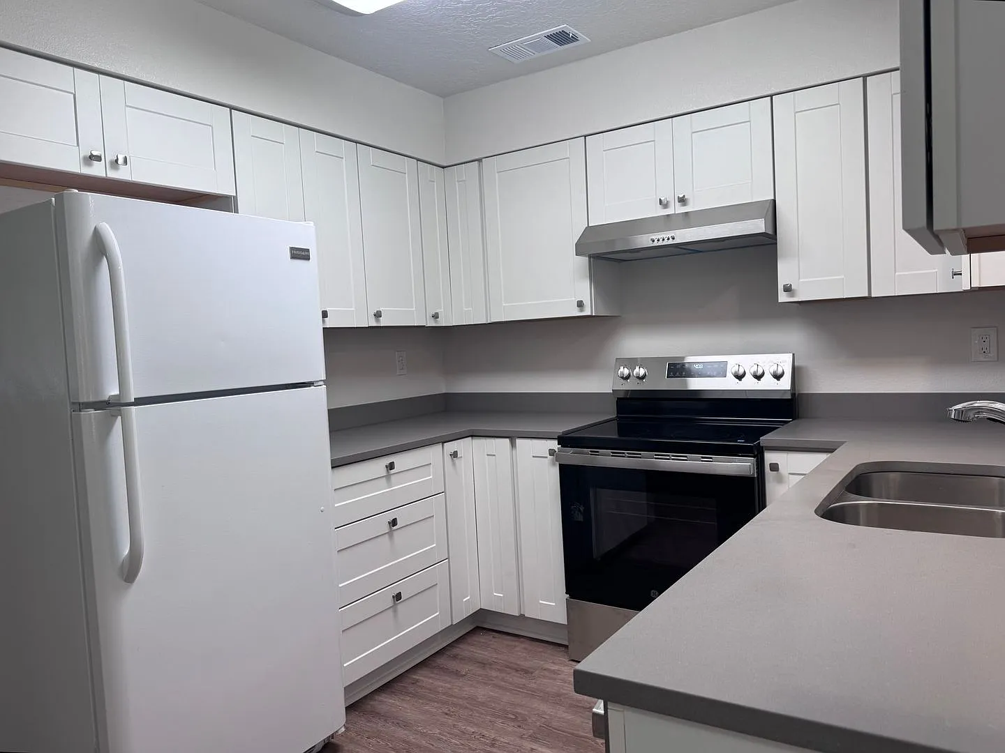Fully Renovated Northeast Heights Home! — Photo 3