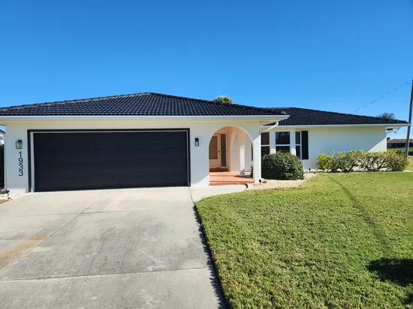 1933 Fairview Dr, Englewood, FL 34223