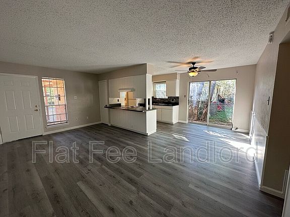 3rd image of 5006 Geddes Ave