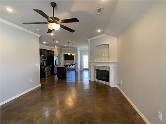 2nd image of 2673 N Sierra Ave