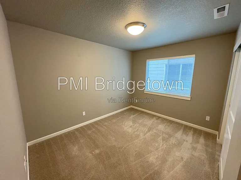 3715 SW 190th Ter — Photo 13