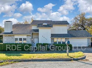 2317 Jenson Cir, Fort Worth, TX 76112