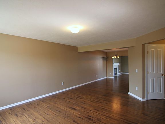 2nd image of 5887 Scarsdale Dr SW