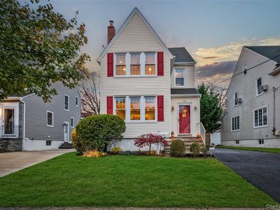 29 Orleans Road, Valley Stream, NY, 11581
