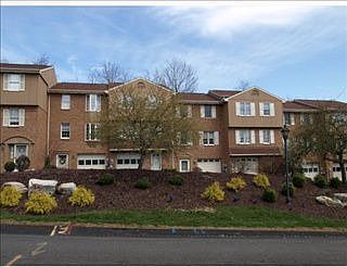 2nd image of 42 Hennig Dr