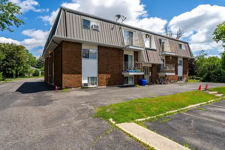 1st image of 2444 Cleroux Cres #1