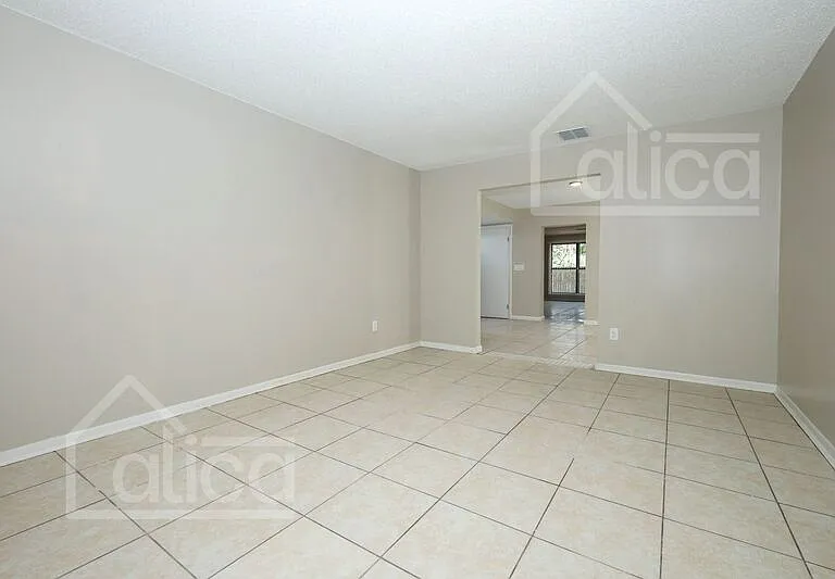 4006 Luan Dr — Photo 7