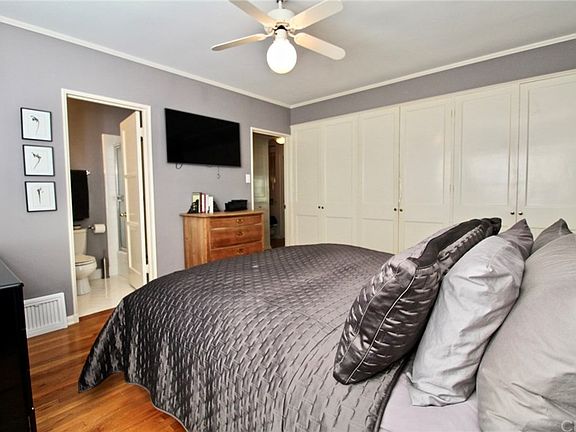 5th image of 3648 Palos Verdes Dr N