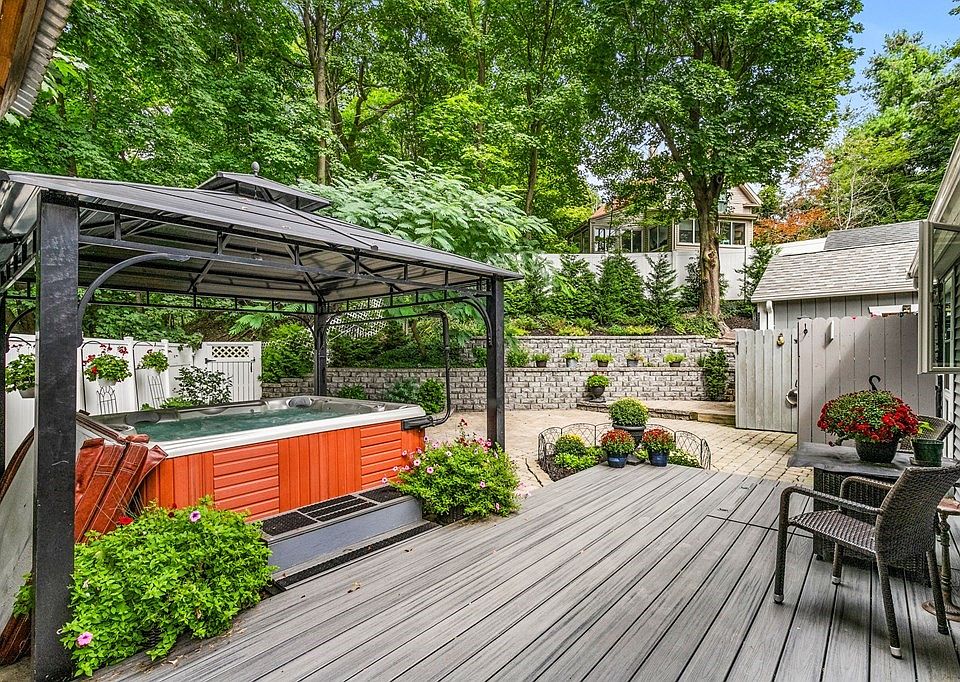 14 Off Grove St, Weymouth, MA 02189 Zillow