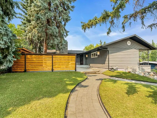 60 S Massey Pl SW, Calgary, AB T2V 2G5