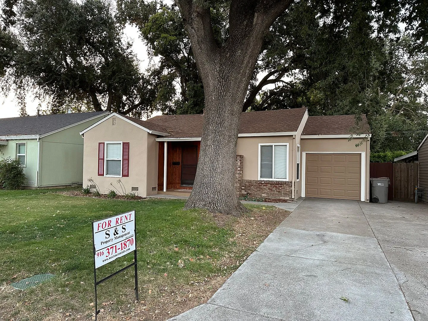 1633 Alabama Ave photo 1