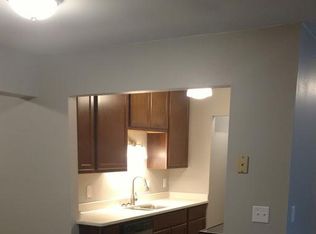 835 E Norwich St, Milwaukee, WI 53207