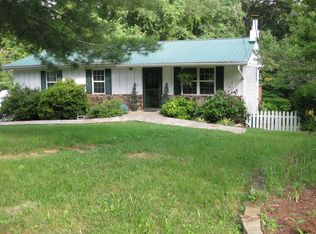 139 Wright Rd, Harriman, TN 37748