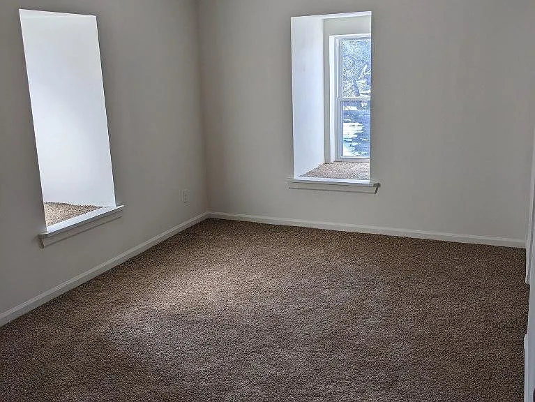 422 4th St #5 — Photo 3