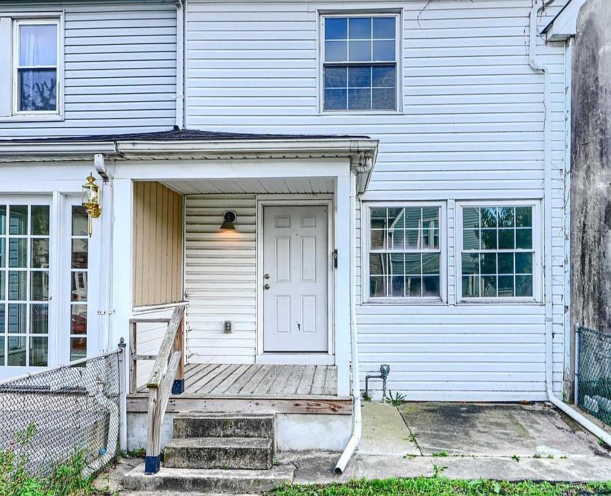 1st image of 213 Colgate Ave