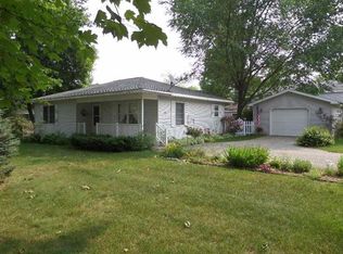 302 N Front St, Lake City, MI 49651