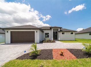 1020 Embers Pkwy W, Cape Coral, FL 33993
