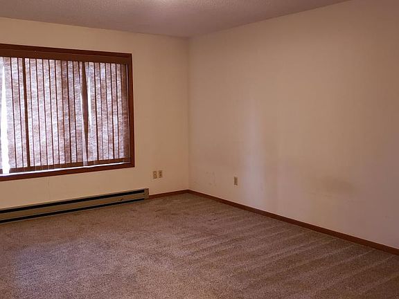 5th image of 2137 20 1/8 Ave