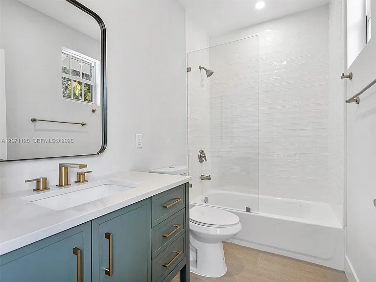 112 Florida Ave — Photo 34