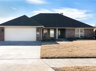 101 Hoss St, Centerton, AR 72719