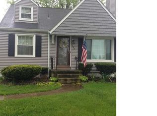 130 Treadwell Rd, Tonawanda, NY 14150