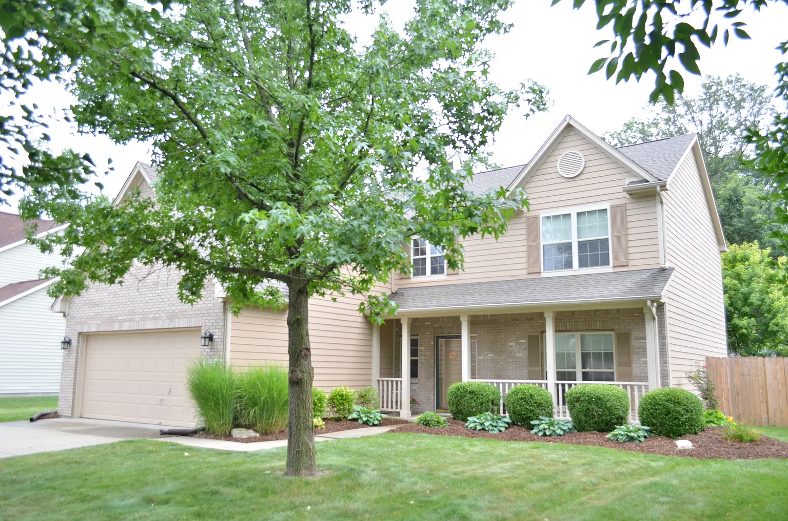 8228 Briarhill Ln photo 1