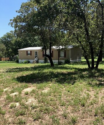 3rd image of 2226 Hickory Way