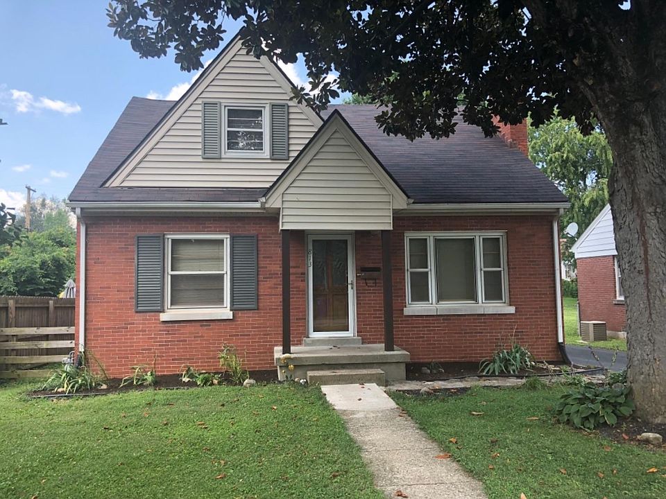 1st image of 813 Marcellus Dr