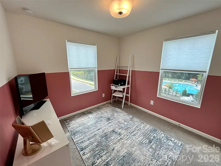 11005 Woodland Creek Way — Photo 13