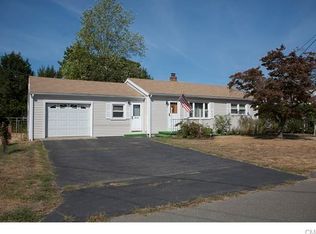 13 Hemlock Dr, Ansonia, CT 06401