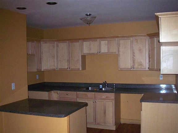 3rd image of 6832 Bake Ave
