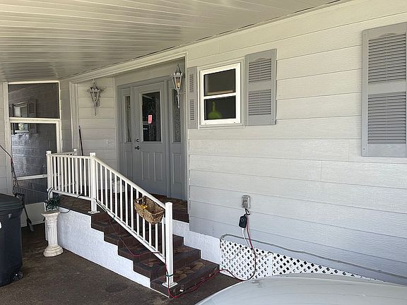 3rd image of 2119 Waterview Dr
