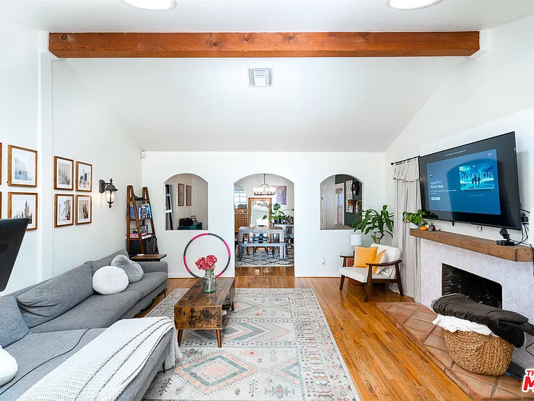 7723 Lexington Ave — Photo 4