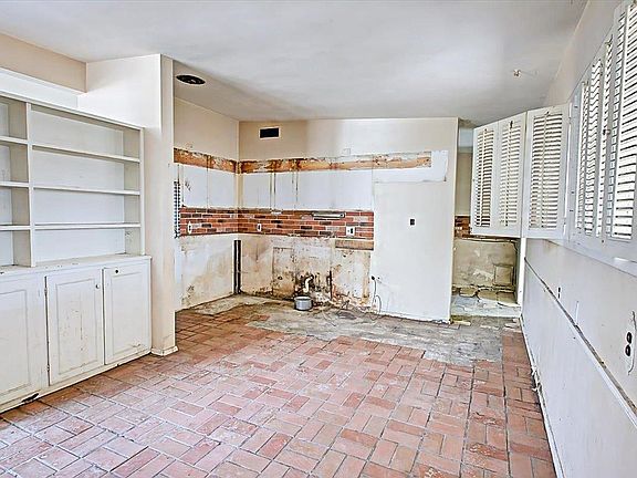 5th image of 8340 Pepperidge Dr