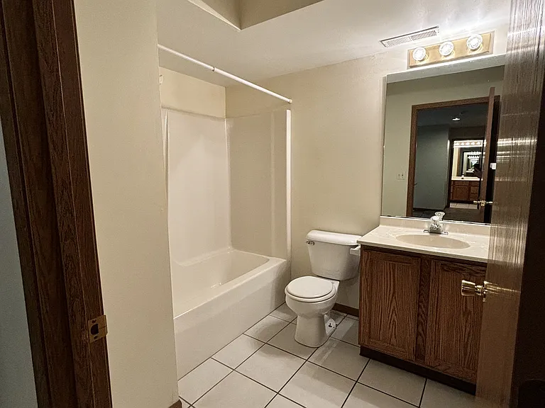 1041 Minns Dr #3 — Photo 8