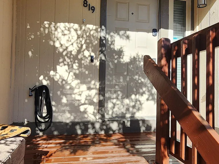 819 Monty Cir — Photo 34
