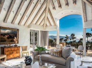 3930 Ronda Rd, Pebble Beach, CA 93953